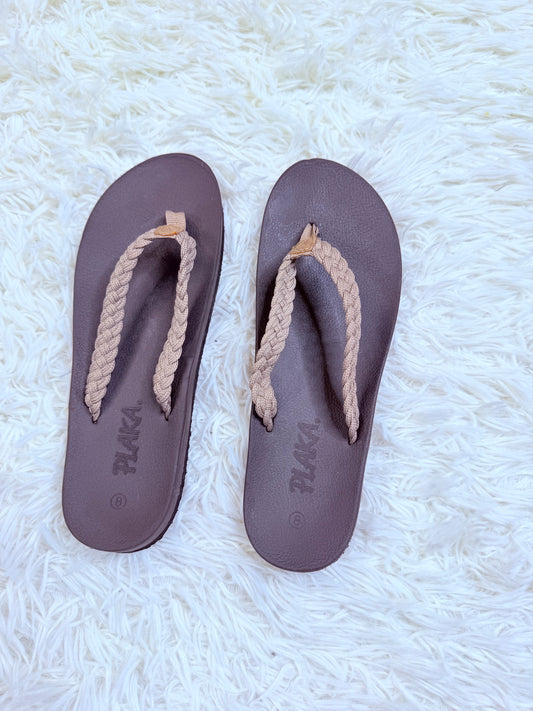 Women’s Pevino Sandals size 8