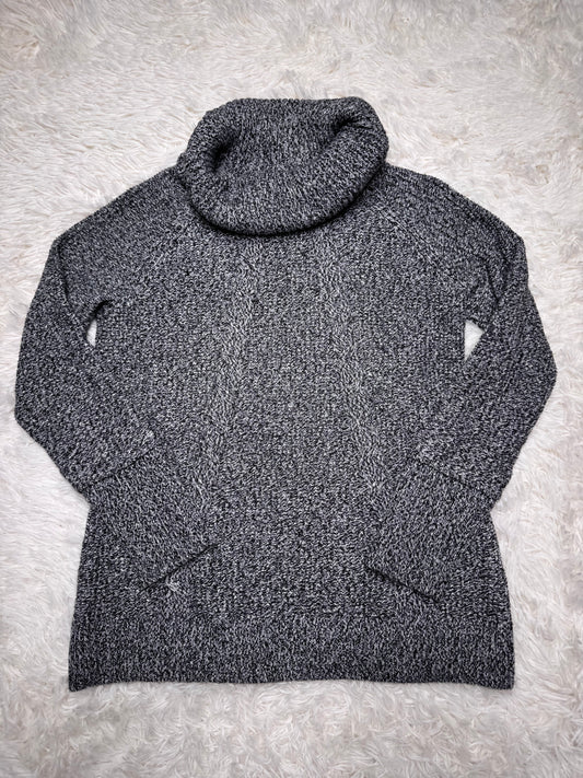 Clavin Klein medium sweater