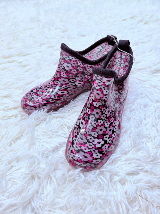 New Women’s Capelli Boots size 9