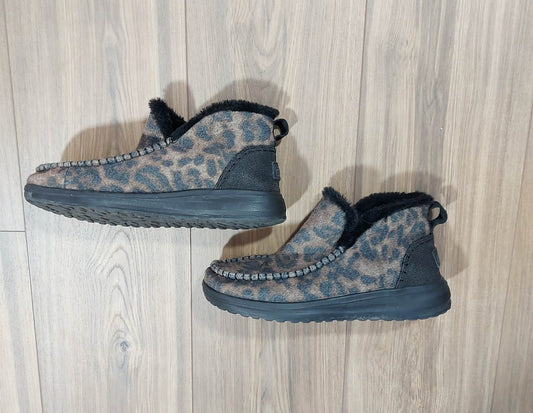 Hey dude boots womens size 8