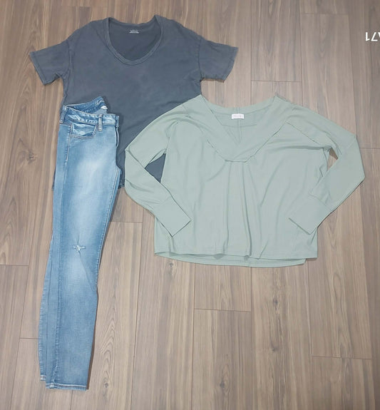 Aerie oversized small T-shirt , Pink Lily oversized long sleeve & American Eagle Jeggings size 8