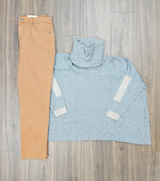 THML oversized small sweater & new tags NYDJ size 10 girlfriend jeans