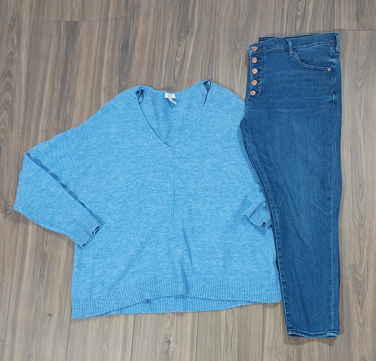 HM size oversized  X-Large sweater & Express midrise skinny jeans size 18